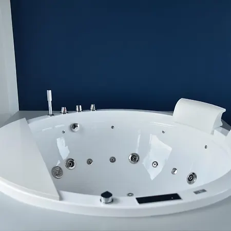 Palms Bed and Breakfast 4*