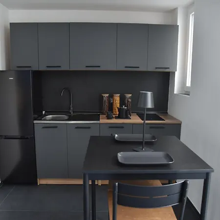 Bed & Breakfast Palms 4*